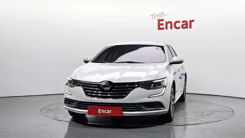 Renault SM6
