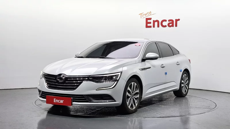 Renault SM6