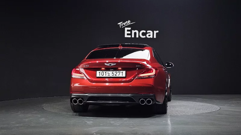 Genesis G70