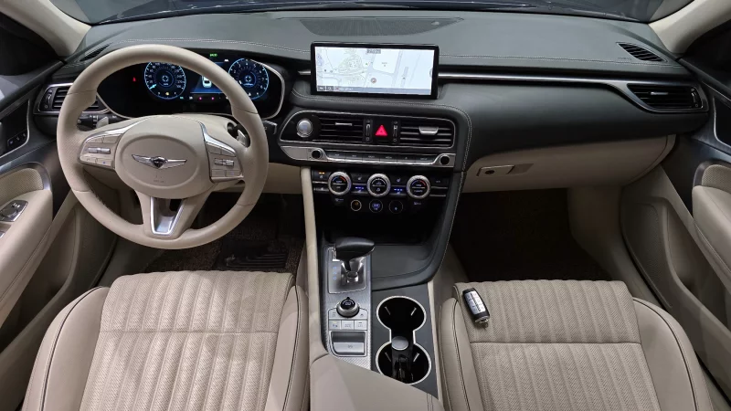Genesis G70