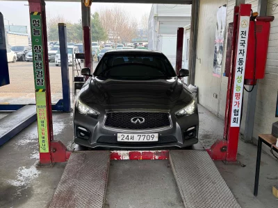 Infiniti Q50