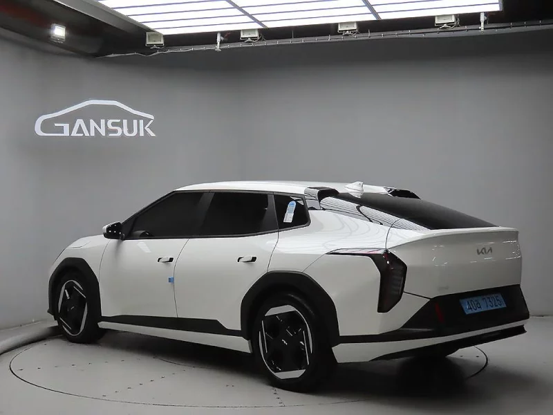 Kia EV4