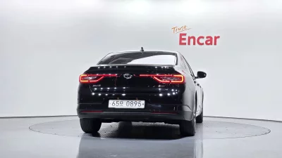 Renault SM6