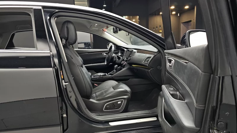Renault SM6