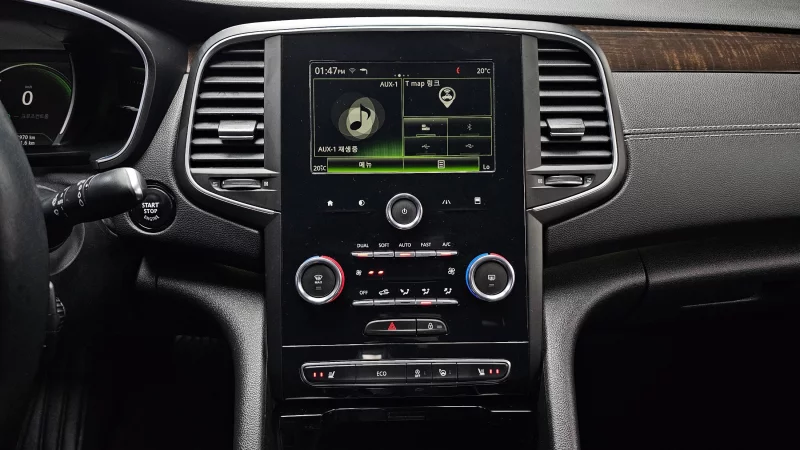 Renault SM6