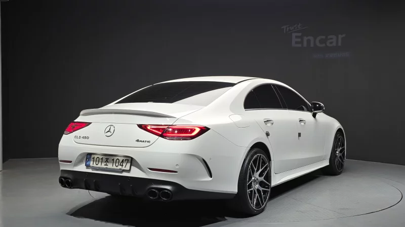 Mercedes-Benz CLS-Class