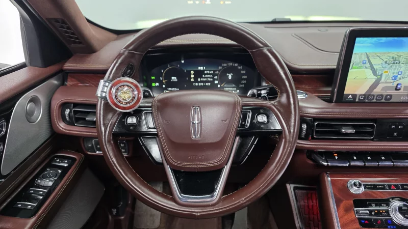 Lincoln Aviator