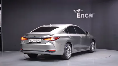 Lexus ES300h