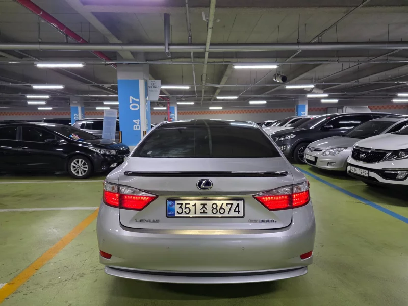 Lexus ES300h