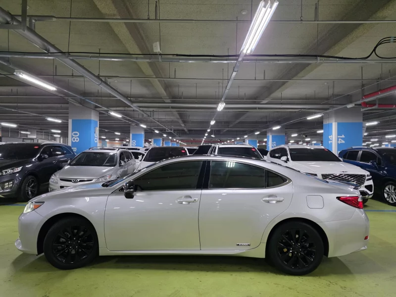 Lexus ES300h