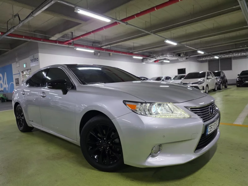 Lexus ES300h