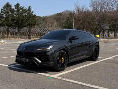Lamborghini URUS