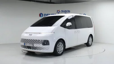 Hyundai Staria