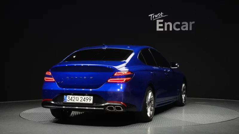 Genesis G70