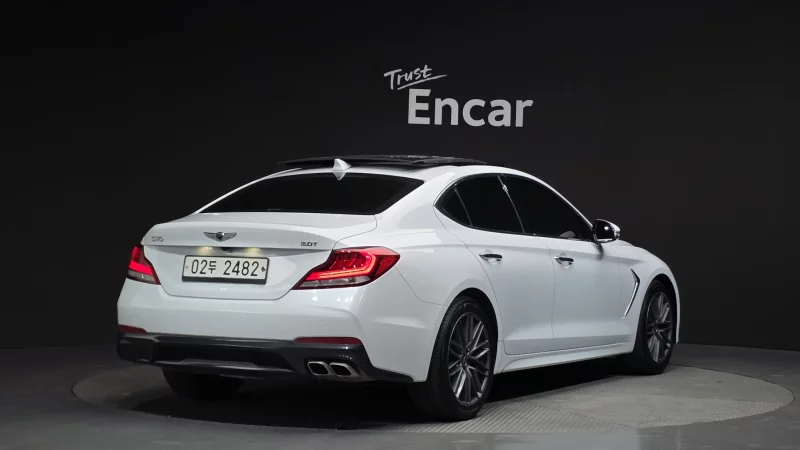 Genesis G70