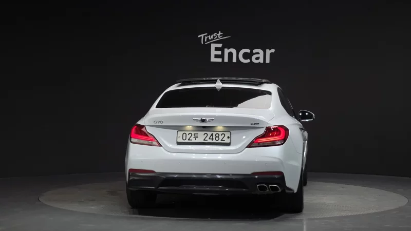 Genesis G70