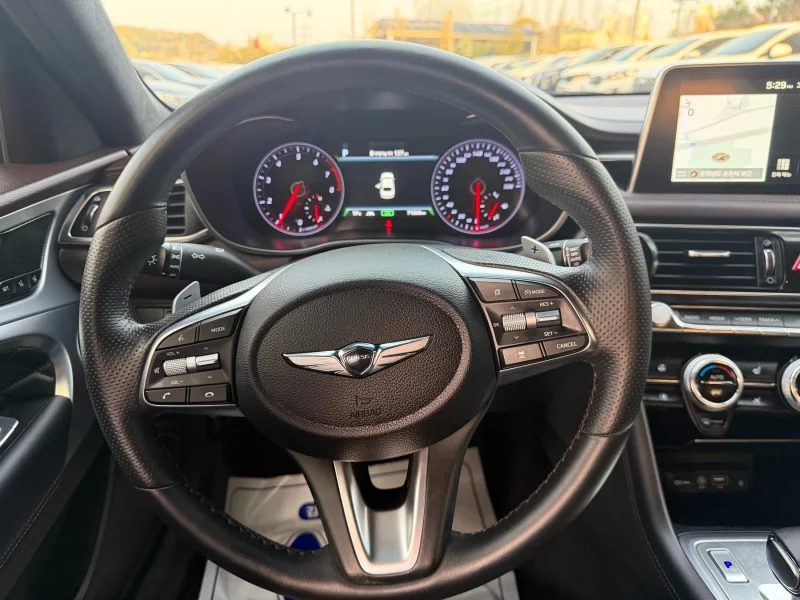 Genesis G70