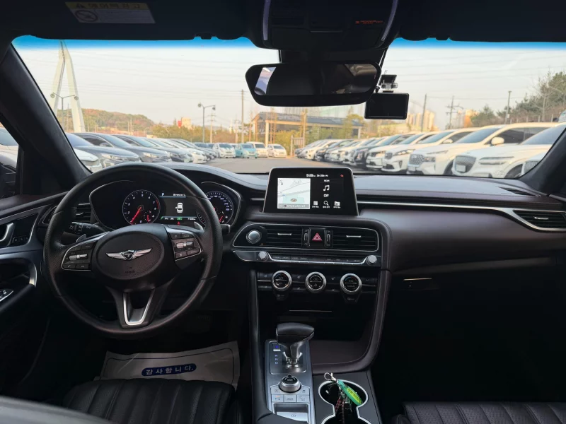 Genesis G70