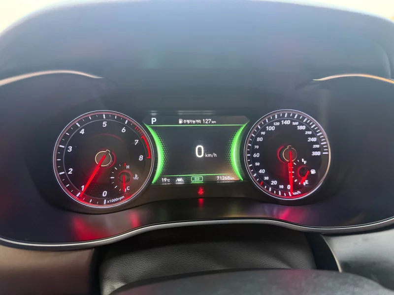 Genesis G70