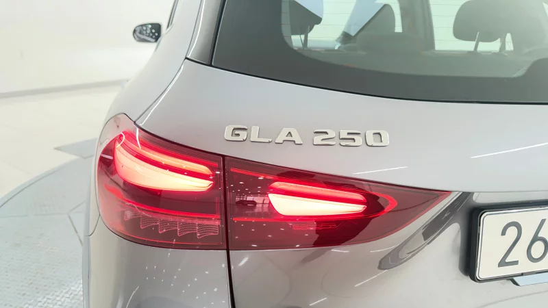 Mercedes-Benz GLA-Class