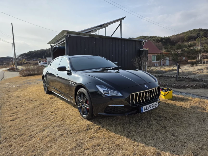 Maserati QUATTROPORTE