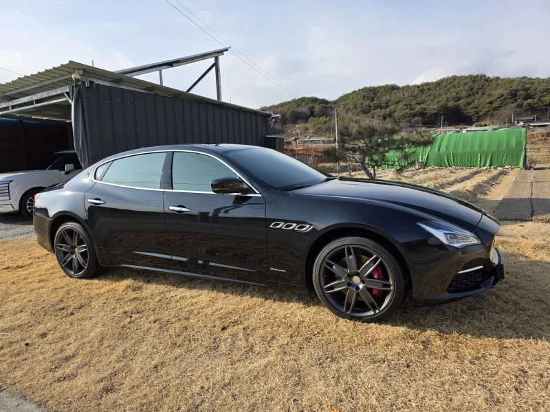 Maserati QUATTROPORTE