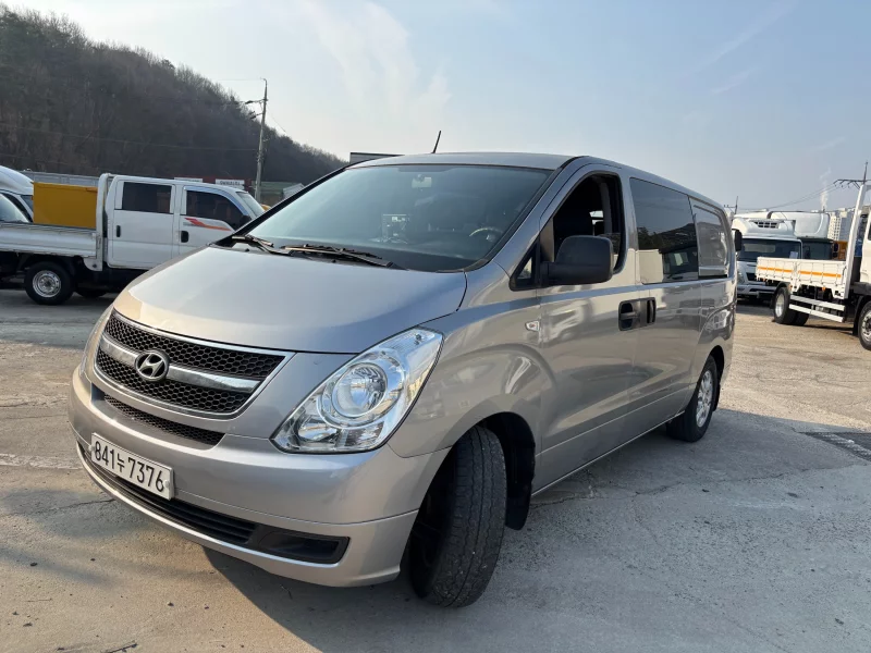 Hyundai Grand Starex