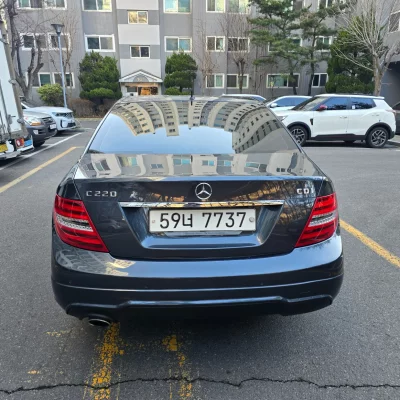 Mercedes-Benz C-Class