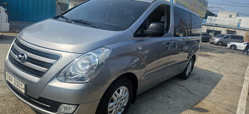 Hyundai Grand Starex