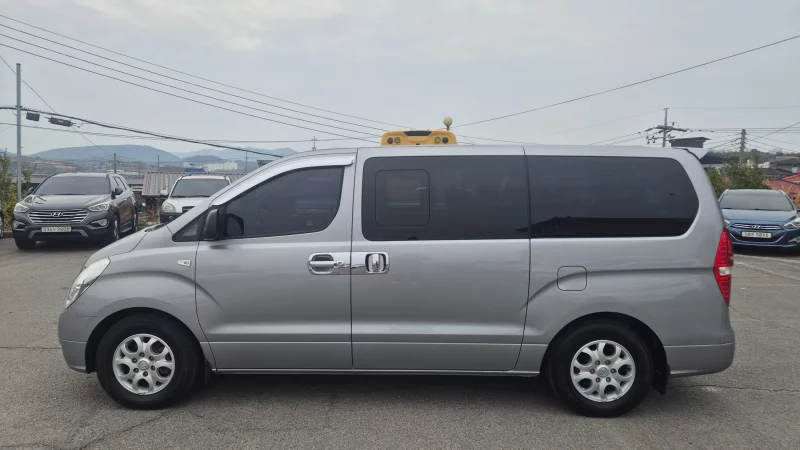 Hyundai Grand Starex