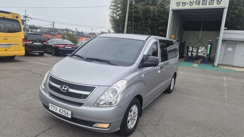 Hyundai Grand Starex