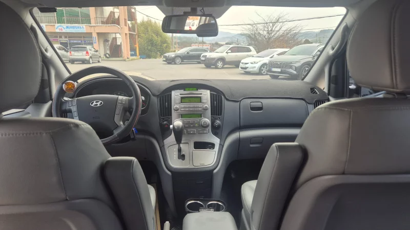 Hyundai Grand Starex