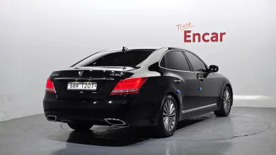 Hyundai Equus