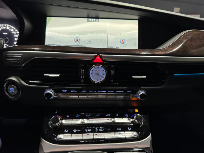 Genesis EQ900