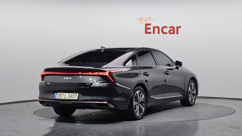 Kia K8
