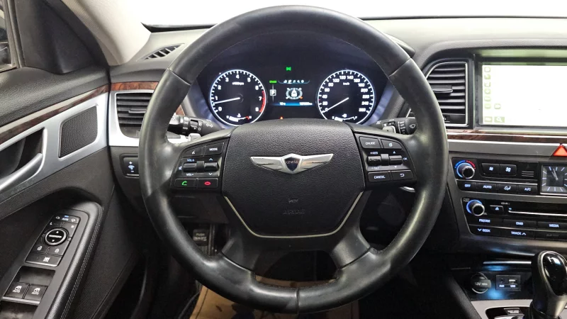 Hyundai Genesis