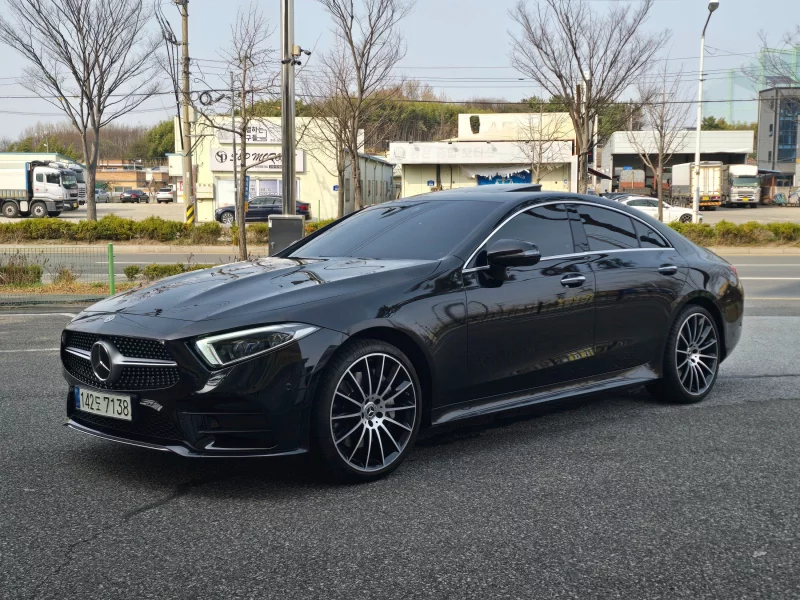 Mercedes-Benz CLS-Class