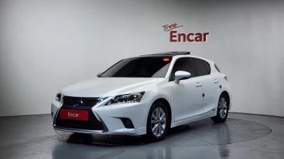 Lexus CT200h