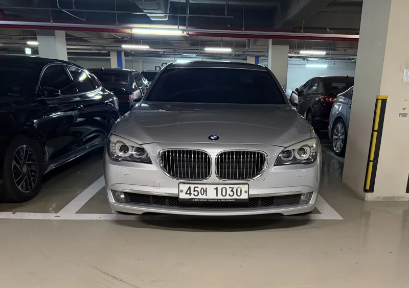 BMW 7-Series