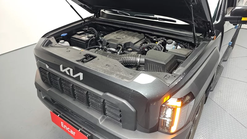 Kia Tasman