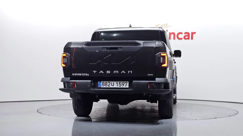 Kia Tasman