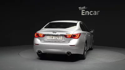 Infiniti Q50