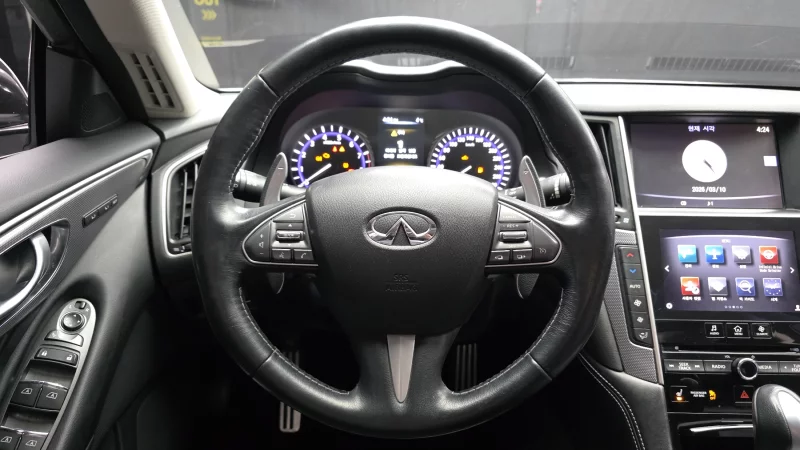 Infiniti Q50