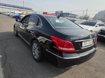 Hyundai Equus