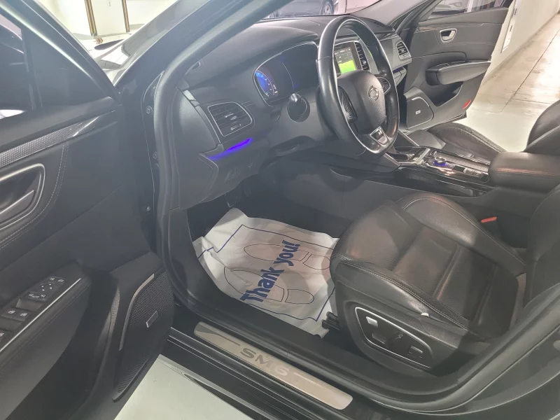 Renault SM6