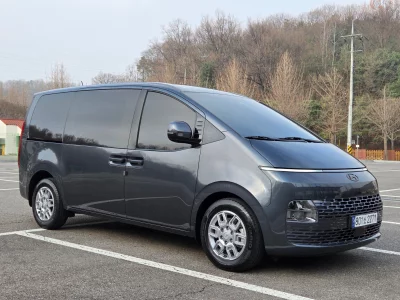 Hyundai Staria