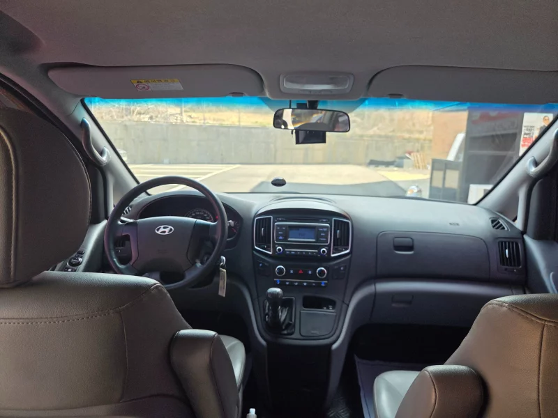 Hyundai Grand Starex