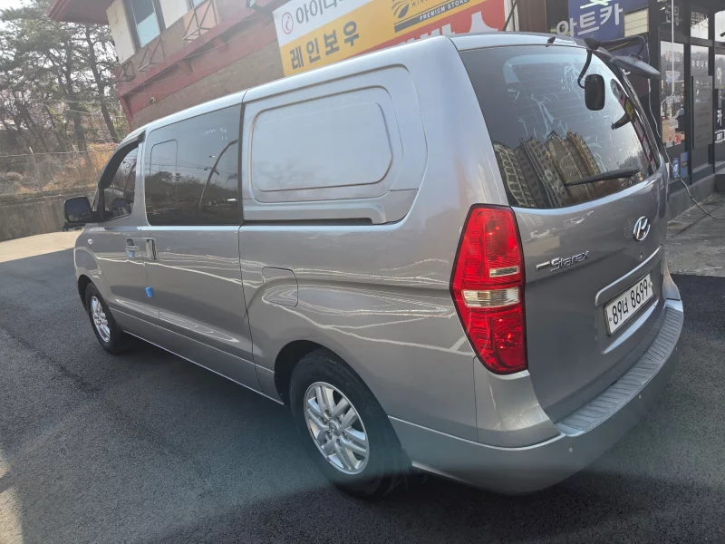 Hyundai Grand Starex