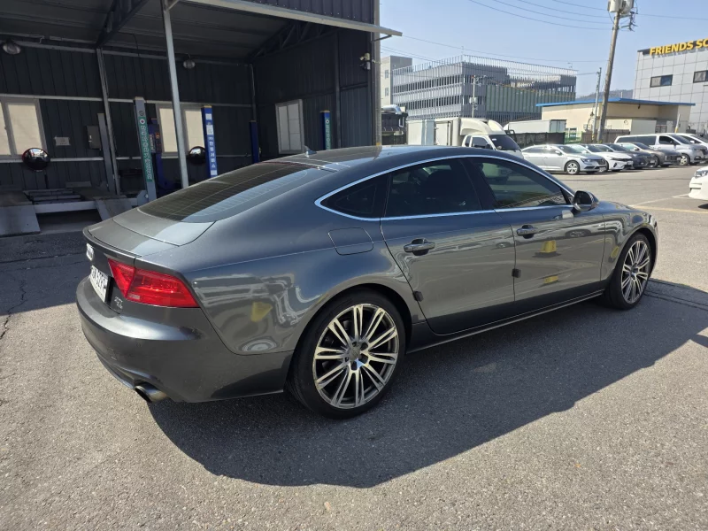 Audi A7