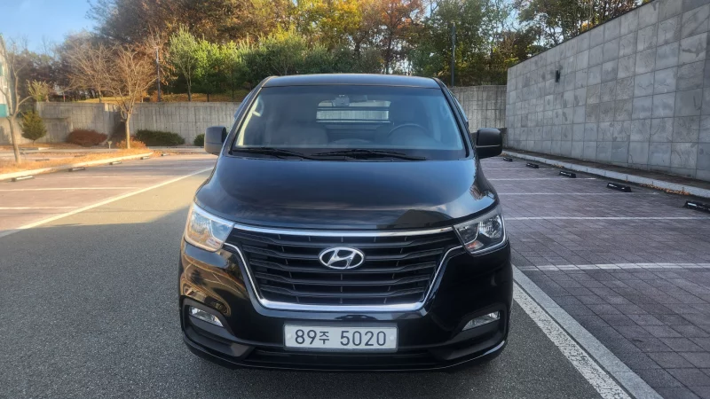 Hyundai Grand Starex